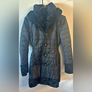 Italian double sided black coat jacket size XS
Expensive, high-quality snow ski